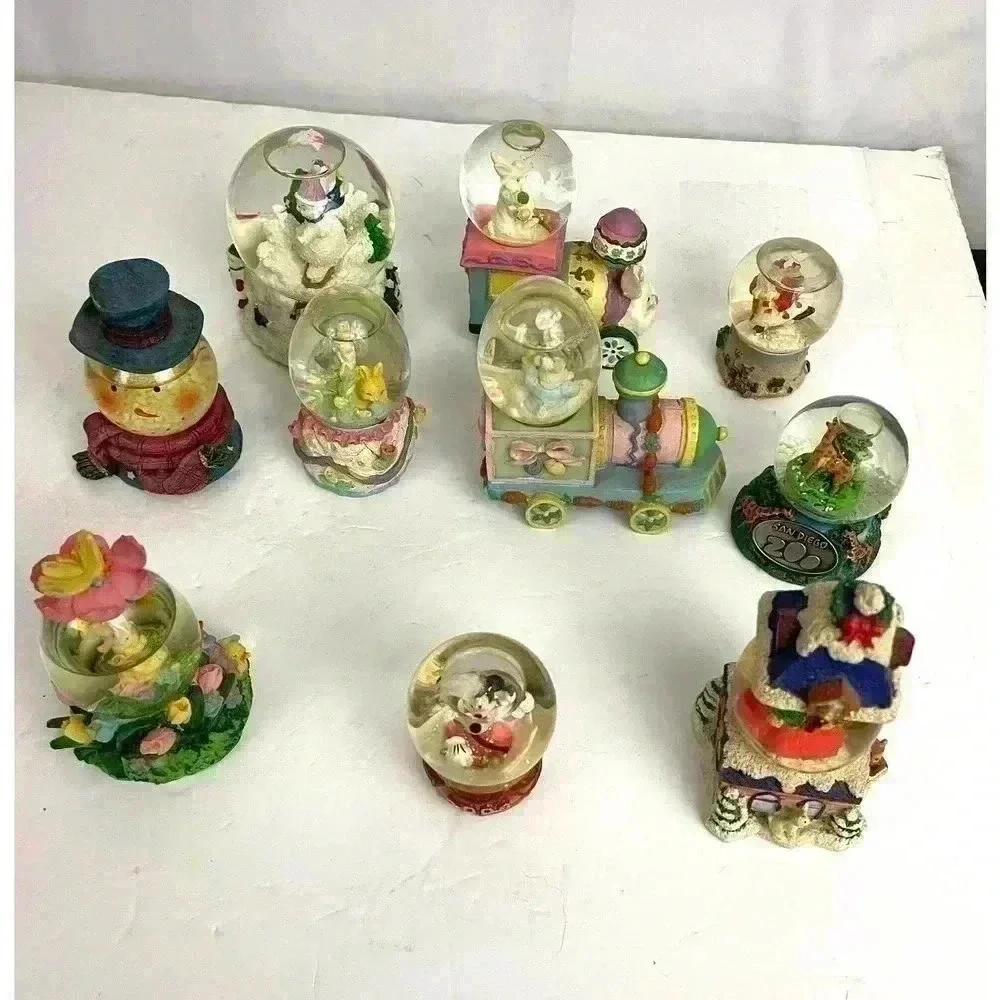 VTG Lot of‎ 10 Mini Small Snow Globes Easter Christmas Holiday Zoo